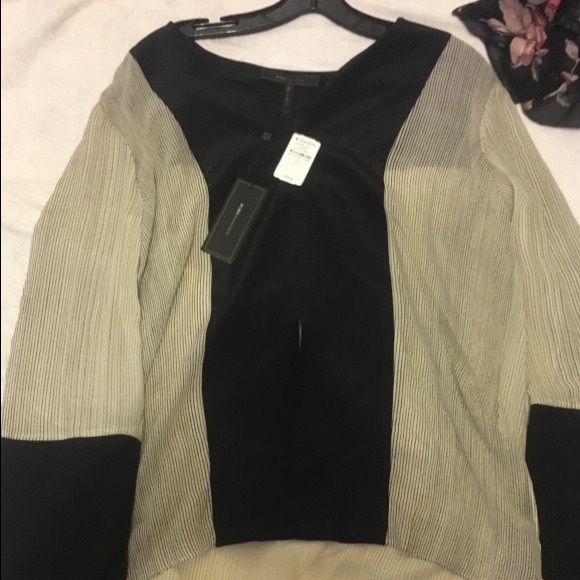 BCBG blouse - Picture 2 of 2